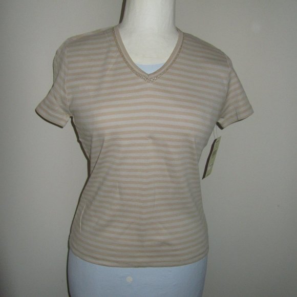 Women's 6-Pc lot of S/S Tops All NEW Size Small - Picture 6 of 8